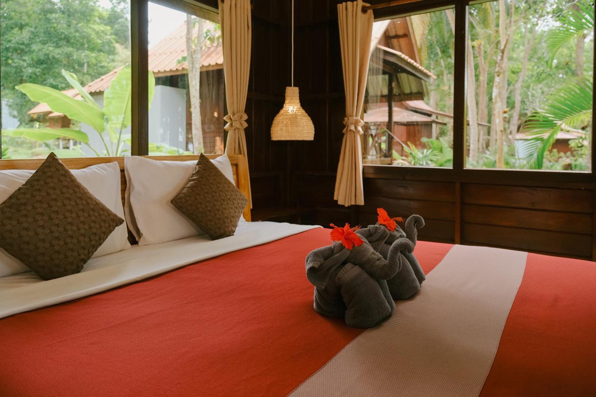 Joy Bungalow Resort And Restaurant Koh Jum Esterno foto
